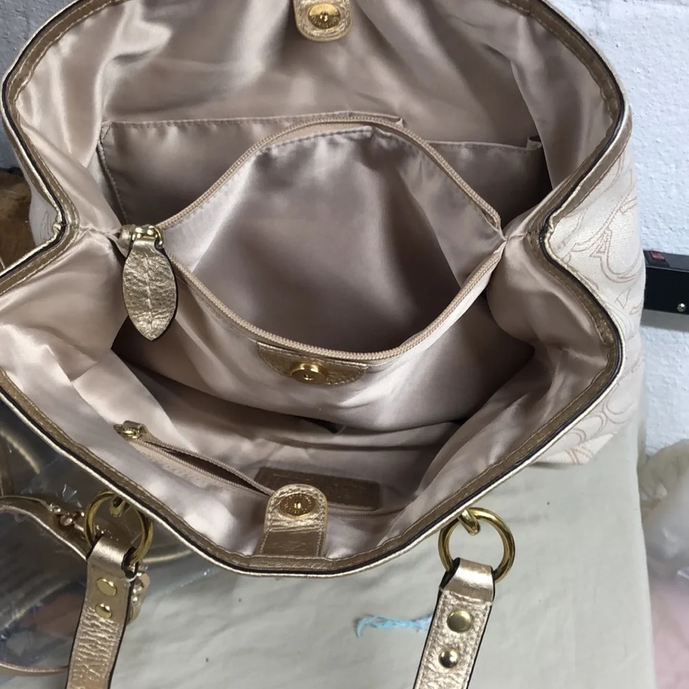 Coach this purse